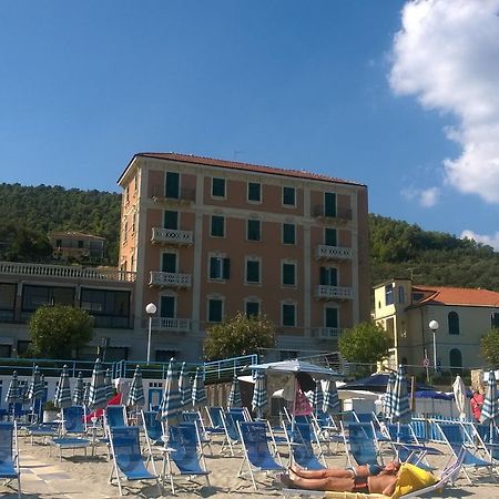 Hotel Monique Noli Dış mekan fotoğraf